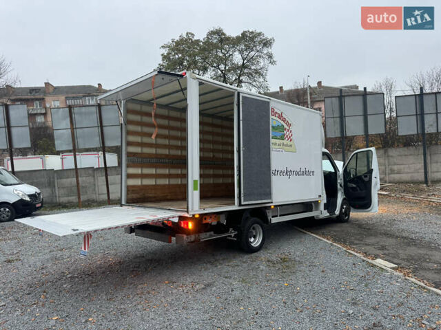 Белый Рено Мастер, объемом двигателя 2.3 л и пробегом 265 тыс. км за 22900 $, фото 39 на Automoto.ua