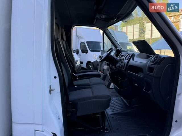 Белый Рено Мастер, объемом двигателя 2.3 л и пробегом 215 тыс. км за 21900 $, фото 30 на Automoto.ua