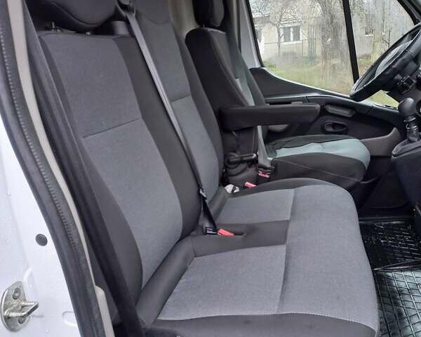 Белый Рено Мастер, объемом двигателя 2.3 л и пробегом 182 тыс. км за 13700 $, фото 12 на Automoto.ua