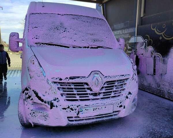 Белый Рено Мастер, объемом двигателя 2.3 л и пробегом 182 тыс. км за 13700 $, фото 13 на Automoto.ua