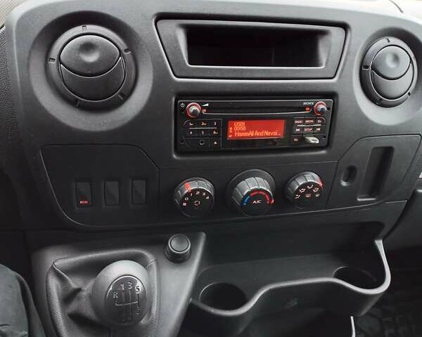 Белый Рено Мастер, объемом двигателя 2.3 л и пробегом 182 тыс. км за 13700 $, фото 9 на Automoto.ua