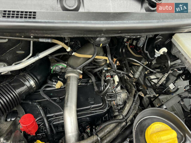 Белый Рено Мастер, объемом двигателя 2.3 л и пробегом 163 тыс. км за 21900 $, фото 34 на Automoto.ua