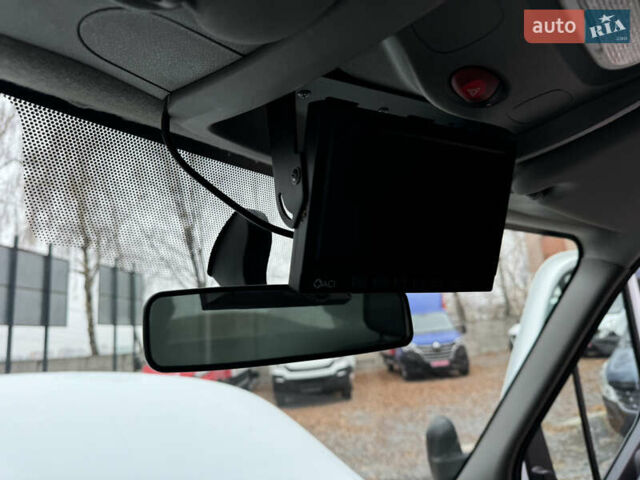 Белый Рено Мастер, объемом двигателя 2.3 л и пробегом 163 тыс. км за 21900 $, фото 39 на Automoto.ua