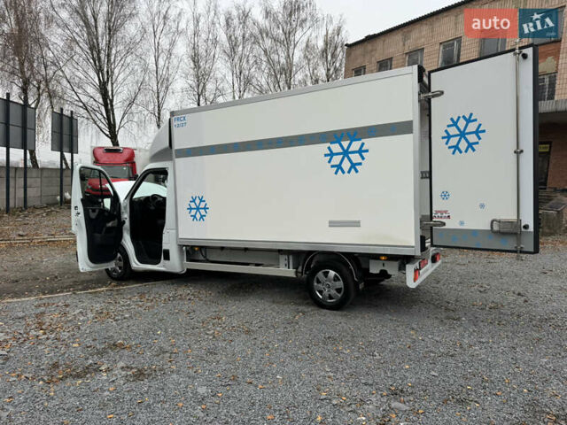 Белый Рено Мастер, объемом двигателя 2.3 л и пробегом 163 тыс. км за 21900 $, фото 23 на Automoto.ua