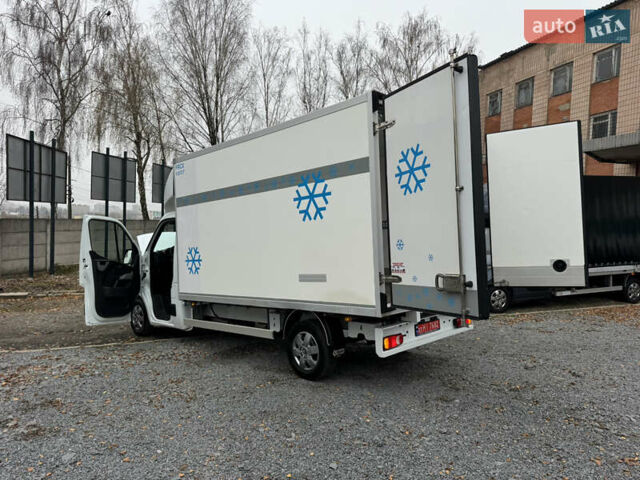 Белый Рено Мастер, объемом двигателя 2.3 л и пробегом 163 тыс. км за 21900 $, фото 24 на Automoto.ua