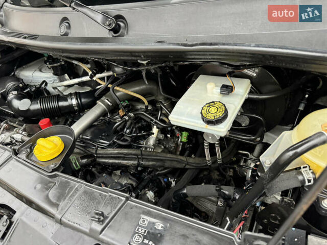 Белый Рено Мастер, объемом двигателя 2.3 л и пробегом 163 тыс. км за 21900 $, фото 35 на Automoto.ua