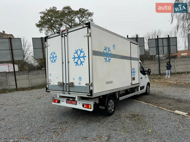 Белый Рено Мастер, объемом двигателя 2.3 л и пробегом 163 тыс. км за 21900 $, фото 13 на Automoto.ua