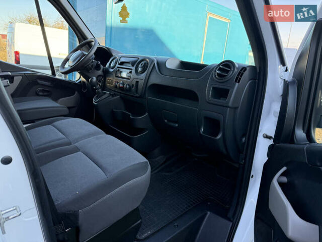 Білий Рено Мастєр, об'ємом двигуна 2.3 л та пробігом 270 тис. км за 19900 $, фото 15 на Automoto.ua