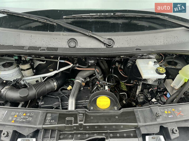 Білий Рено Мастєр, об'ємом двигуна 2.3 л та пробігом 296 тис. км за 14600 $, фото 6 на Automoto.ua