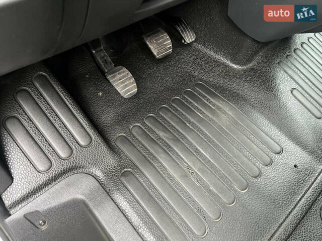 Білий Рено Мастєр, об'ємом двигуна 2.3 л та пробігом 296 тис. км за 14600 $, фото 10 на Automoto.ua