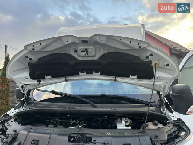 Білий Рено Мастєр, об'ємом двигуна 2.3 л та пробігом 334 тис. км за 22500 $, фото 70 на Automoto.ua