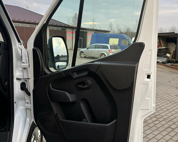 Білий Рено Мастєр, об'ємом двигуна 2.3 л та пробігом 334 тис. км за 22500 $, фото 55 на Automoto.ua