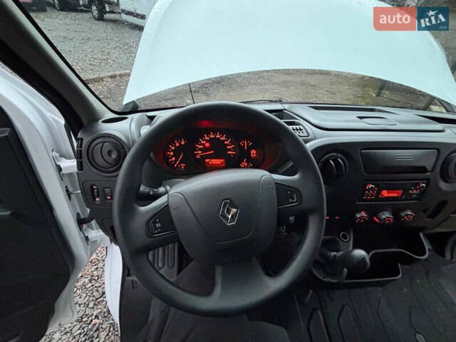 Белый Рено Мастер, объемом двигателя 2.3 л и пробегом 215 тыс. км за 19900 $, фото 8 на Automoto.ua