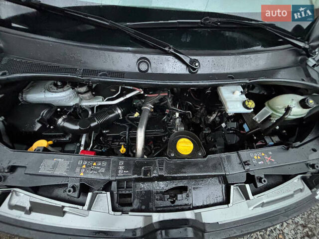 Белый Рено Мастер, объемом двигателя 2.3 л и пробегом 215 тыс. км за 19900 $, фото 10 на Automoto.ua