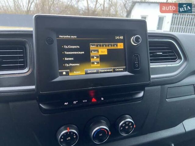 Белый Рено Мастер, объемом двигателя 2.3 л и пробегом 327 тыс. км за 22899 $, фото 24 на Automoto.ua