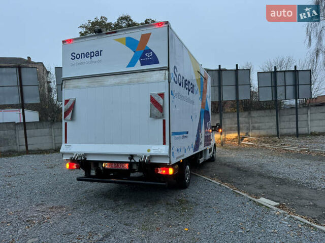 Белый Рено Мастер, объемом двигателя 2.3 л и пробегом 165 тыс. км за 26900 $, фото 18 на Automoto.ua