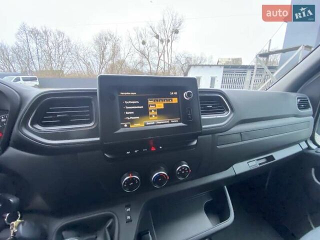 Белый Рено Мастер, объемом двигателя 2.3 л и пробегом 327 тыс. км за 22899 $, фото 25 на Automoto.ua