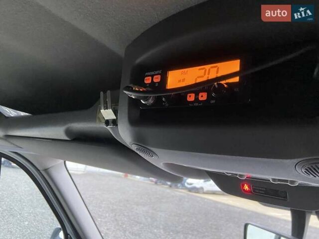 Белый Рено Мастер, объемом двигателя 2.3 л и пробегом 327 тыс. км за 22899 $, фото 46 на Automoto.ua