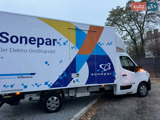 Белый Рено Мастер, объемом двигателя 2.3 л и пробегом 165 тыс. км за 26900 $, фото 21 на Automoto.ua