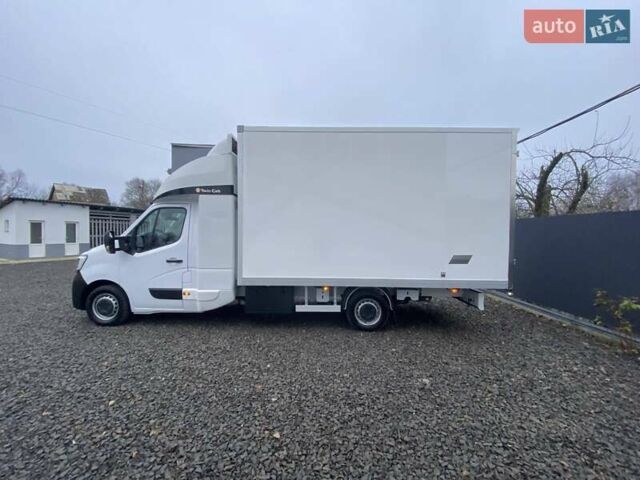 Белый Рено Мастер, объемом двигателя 2.3 л и пробегом 327 тыс. км за 22899 $, фото 5 на Automoto.ua