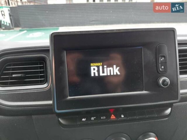 Белый Рено Мастер, объемом двигателя 2.3 л и пробегом 300 тыс. км за 22499 $, фото 58 на Automoto.ua
