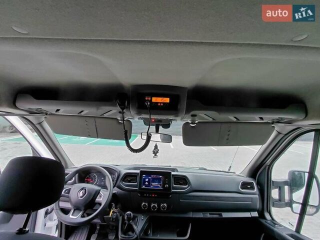 Белый Рено Мастер, объемом двигателя 2.3 л и пробегом 300 тыс. км за 22499 $, фото 49 на Automoto.ua