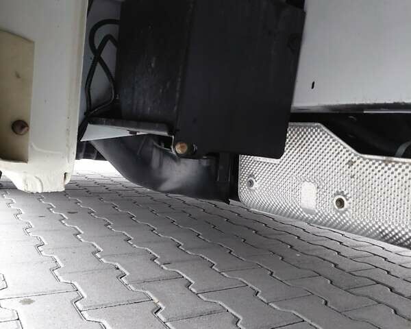 Белый Рено Мастер, объемом двигателя 2.3 л и пробегом 300 тыс. км за 22499 $, фото 17 на Automoto.ua