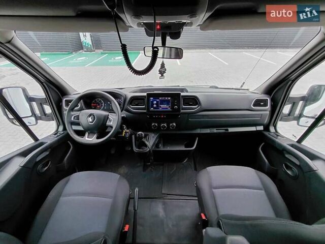 Белый Рено Мастер, объемом двигателя 2.3 л и пробегом 300 тыс. км за 22499 $, фото 48 на Automoto.ua