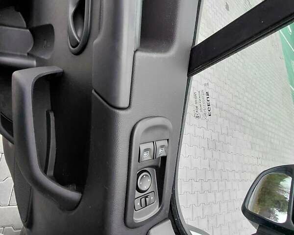 Білий Рено Мастєр, об'ємом двигуна 2.3 л та пробігом 402 тис. км за 21499 $, фото 36 на Automoto.ua