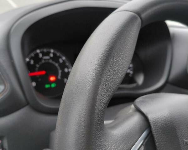 Белый Рено Мастер, объемом двигателя 2.3 л и пробегом 300 тыс. км за 22499 $, фото 74 на Automoto.ua