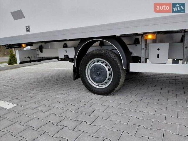 Белый Рено Мастер, объемом двигателя 2.3 л и пробегом 300 тыс. км за 22499 $, фото 13 на Automoto.ua