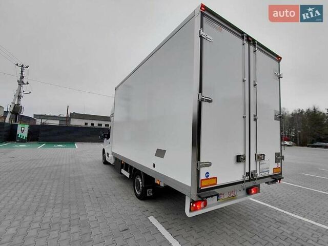 Белый Рено Мастер, объемом двигателя 2.3 л и пробегом 300 тыс. км за 22499 $, фото 8 на Automoto.ua