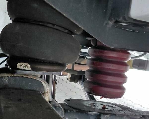 Белый Рено Мастер, объемом двигателя 2.3 л и пробегом 300 тыс. км за 22499 $, фото 18 на Automoto.ua