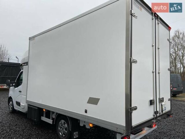 Белый Рено Мастер, объемом двигателя 2.3 л и пробегом 288 тыс. км за 22999 $, фото 30 на Automoto.ua