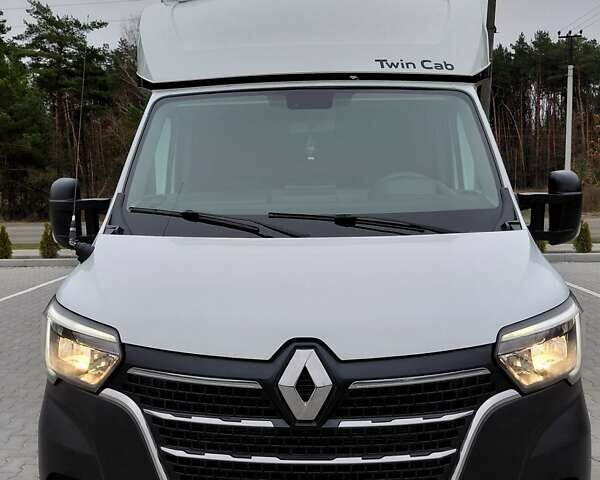 Белый Рено Мастер, объемом двигателя 2.3 л и пробегом 300 тыс. км за 22499 $, фото 1 на Automoto.ua