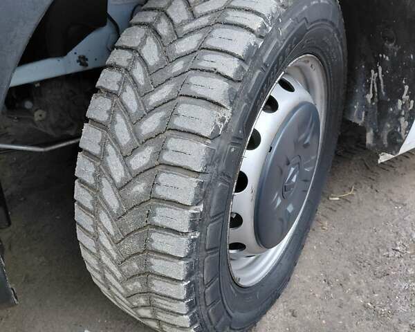 Белый Рено Мастер, объемом двигателя 2.3 л и пробегом 300 тыс. км за 22499 $, фото 92 на Automoto.ua