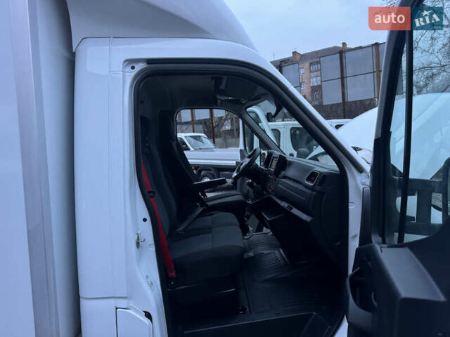 Белый Рено Мастер, объемом двигателя 2.3 л и пробегом 132 тыс. км за 28900 $, фото 32 на Automoto.ua