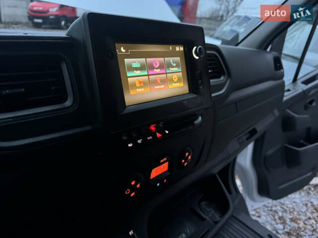 Белый Рено Мастер, объемом двигателя 2.3 л и пробегом 132 тыс. км за 28900 $, фото 35 на Automoto.ua