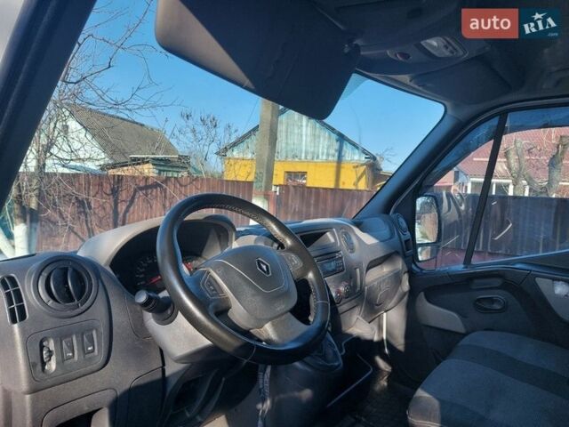 Белый Рено Мастер, объемом двигателя 2.3 л и пробегом 349 тыс. км за 17000 $, фото 4 на Automoto.ua