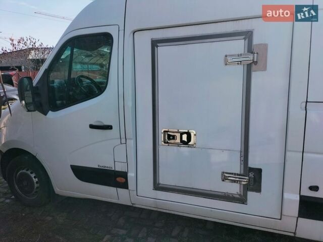 Белый Рено Мастер, объемом двигателя 2.3 л и пробегом 160 тыс. км за 16400 $, фото 6 на Automoto.ua