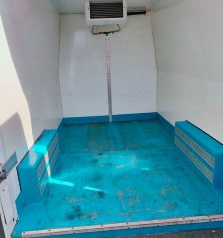 Белый Рено Мастер, объемом двигателя 2.3 л и пробегом 160 тыс. км за 16400 $, фото 5 на Automoto.ua