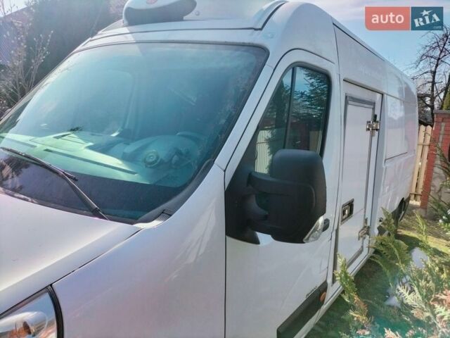 Белый Рено Мастер, объемом двигателя 2.3 л и пробегом 160 тыс. км за 16400 $, фото 1 на Automoto.ua
