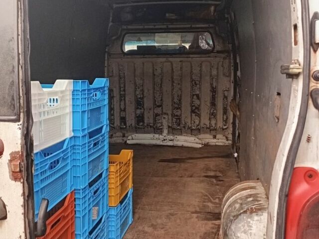 Белый Рено Мастер, объемом двигателя 2.8 л и пробегом 1 тыс. км за 3800 $, фото 4 на Automoto.ua