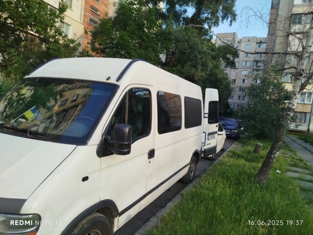 Белый Рено Мастер, объемом двигателя 2.8 л и пробегом 500 тыс. км за 4600 $, фото 2 на Automoto.ua