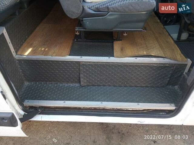 Білий Рено Мастєр, об'ємом двигуна 2.8 л та пробігом 600 тис. км за 6500 $, фото 5 на Automoto.ua