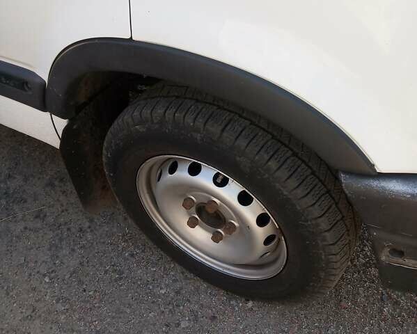 Білий Рено Мастєр, об'ємом двигуна 2.8 л та пробігом 600 тис. км за 6500 $, фото 3 на Automoto.ua