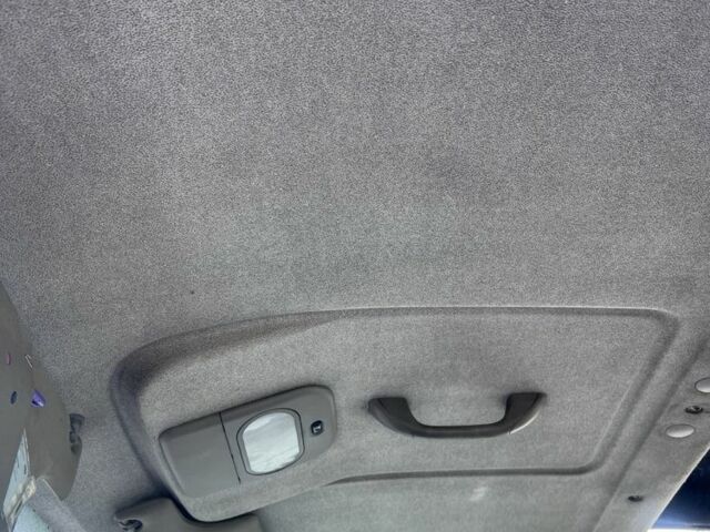 Белый Рено Мастер, объемом двигателя 2.8 л и пробегом 310 тыс. км за 4550 $, фото 10 на Automoto.ua