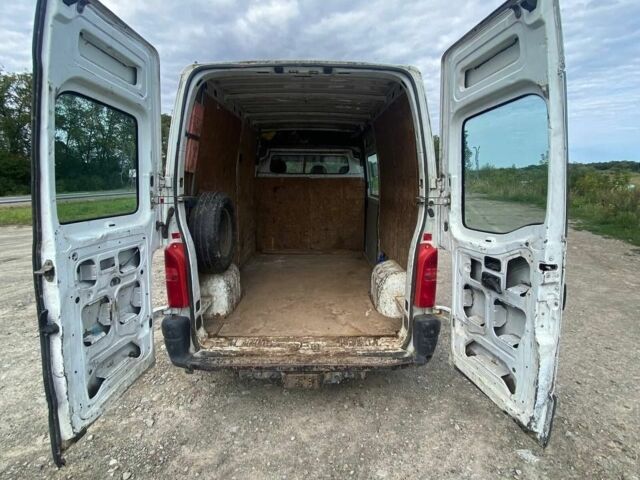 Білий Рено Мастєр, об'ємом двигуна 2.5 л та пробігом 379 тис. км за 2950 $, фото 4 на Automoto.ua