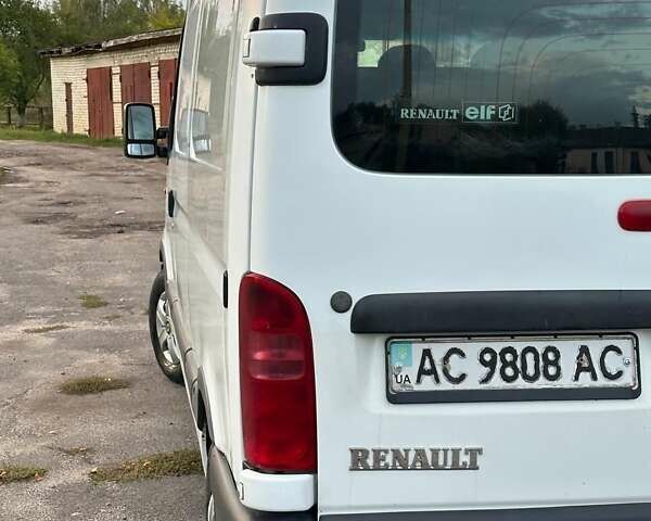 Белый Рено Мастер, объемом двигателя 2.8 л и пробегом 576 тыс. км за 4500 $, фото 2 на Automoto.ua
