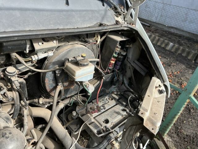 Белый Рено Мастер, объемом двигателя 1.9 л и пробегом 500 тыс. км за 200 $, фото 16 на Automoto.ua